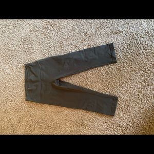 Lululemon cropped leggings